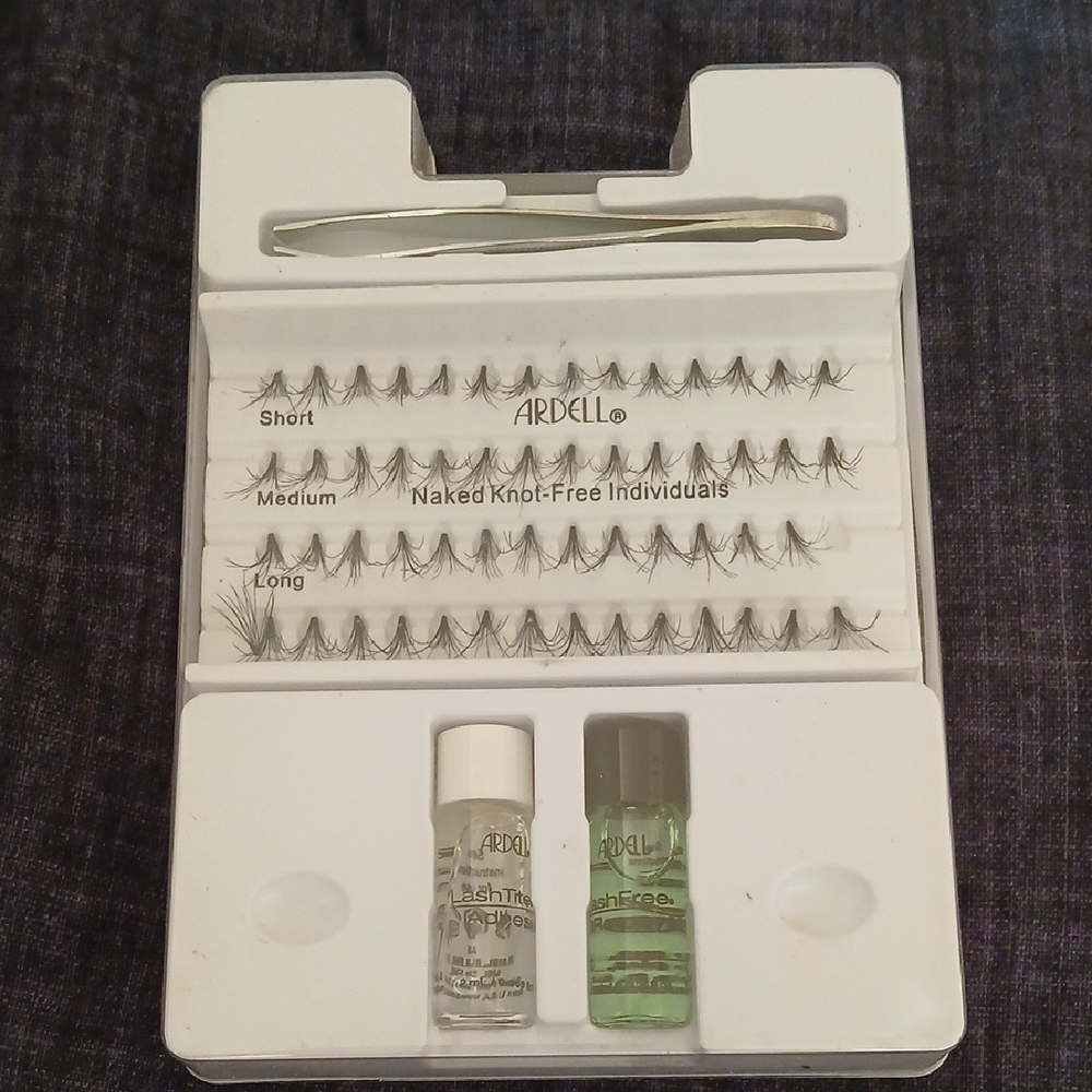 Ardell Naked Knot-Free Lash Kit with Tweezers